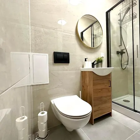 Mmrent Forest 格但斯克